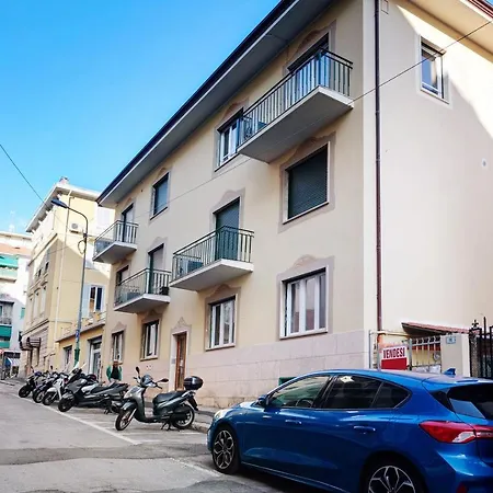 Casa Vista Mare Apartment Sanremo